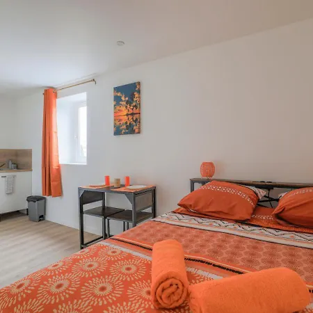 Chaleureux Studio Ambre